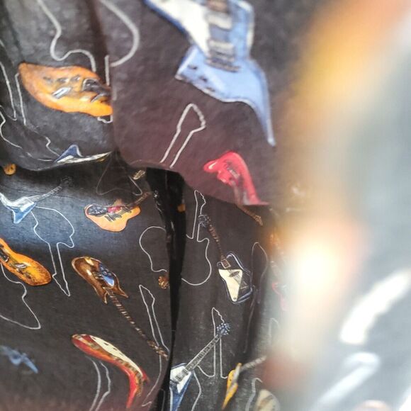 Vintage Dem Crazy Shirt Mens L Guitar All Over Print Button Up Short Sleeve Blk - Picture 16 of 16